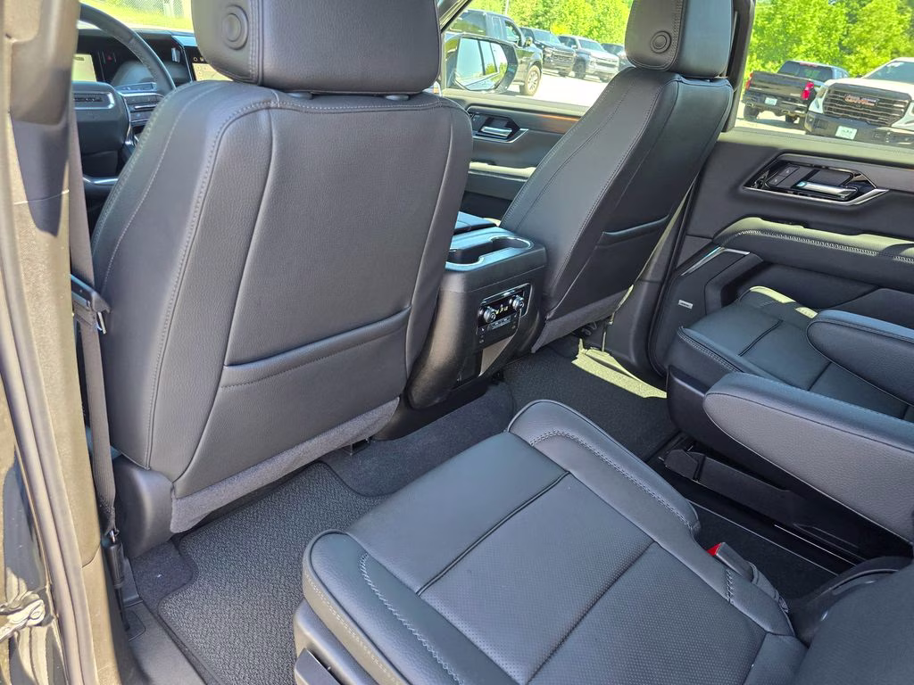 2026 Onyx Black GMC Yukon XL Denali 4X4 SUV