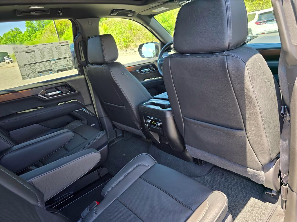 2026 Onyx Black GMC Yukon XL Denali 4X4 SUV
