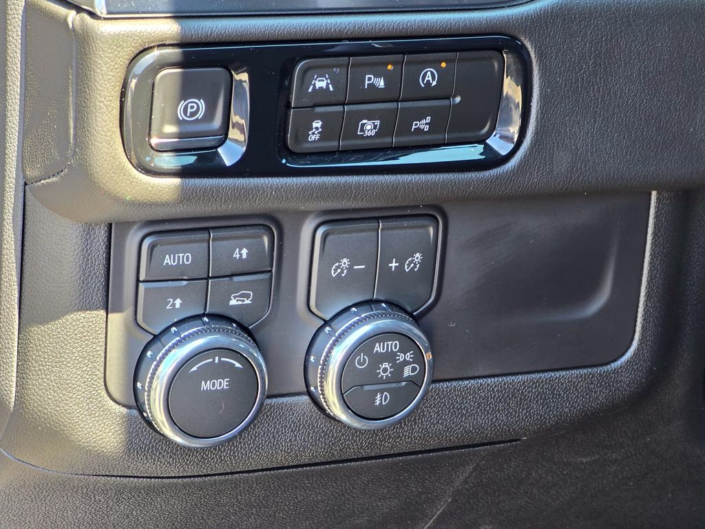 2026 Onyx Black GMC Yukon XL Denali 4X4 SUV