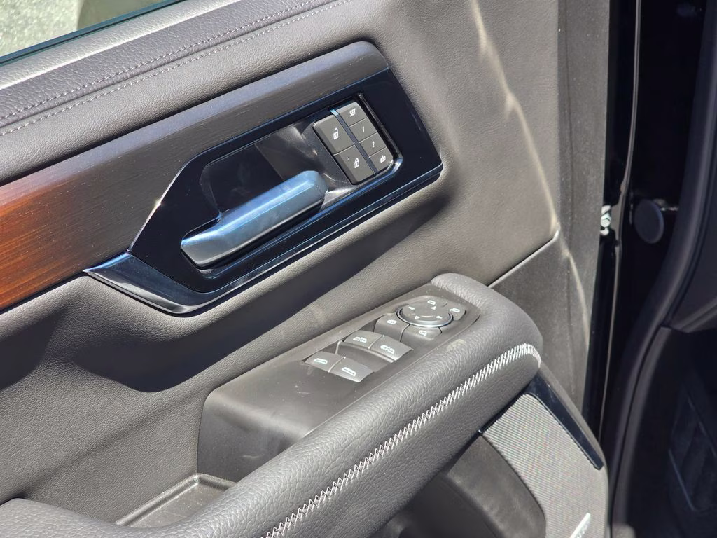 2026 Onyx Black GMC Yukon XL Denali 4X4 SUV