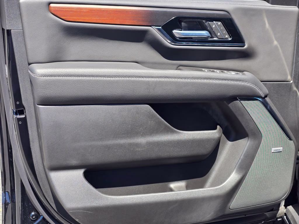 2026 Onyx Black GMC Yukon XL Denali 4X4 SUV
