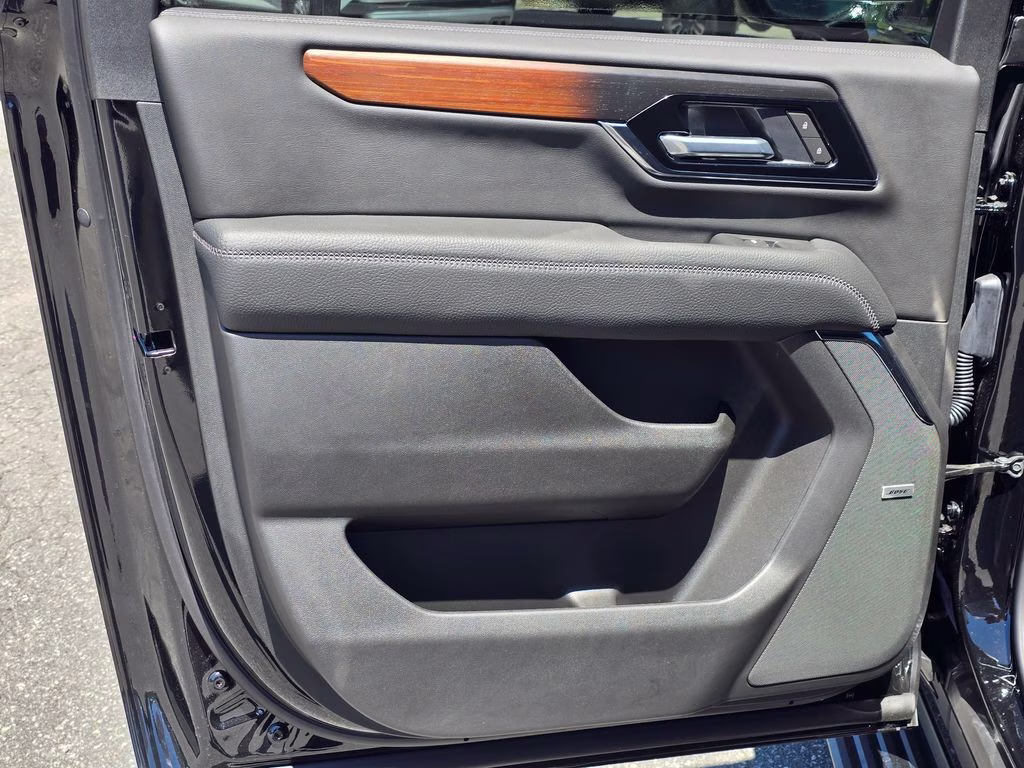 2026 Onyx Black GMC Yukon XL Denali 4X4 SUV
