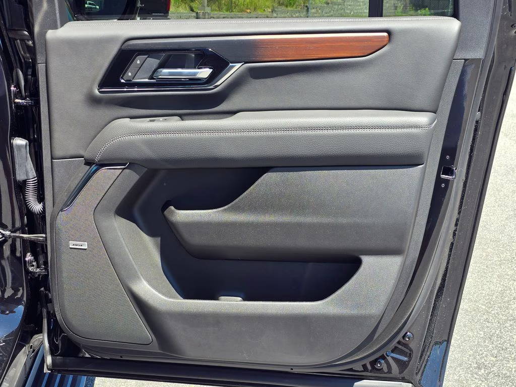 2026 Onyx Black GMC Yukon XL Denali 4X4 SUV