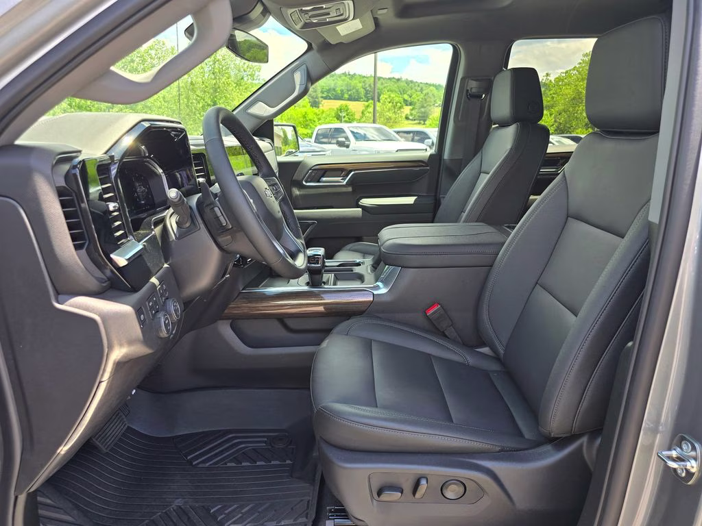 2026 Sterling Gray Metallic Chevrolet Silverado 1500 RST 4X4 Truck