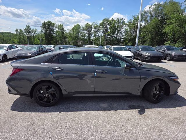 2026 Ecotronic Gray Hyundai Elantra SEL Sport FWD Sedan