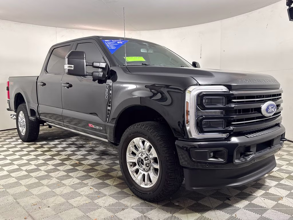 2026 Ford F-350 Platinum 4x4 Crew Cab 6-3/4' Box SRW's photo