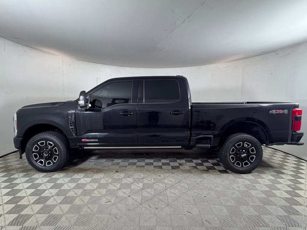 2026 Agate Black Metallic Ford Super Duty F-350 SRW Platinum 4X4 Truck