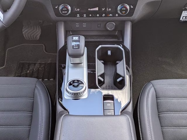2026 Graphite Gray Mitsubishi Outlander LE FWD SUV