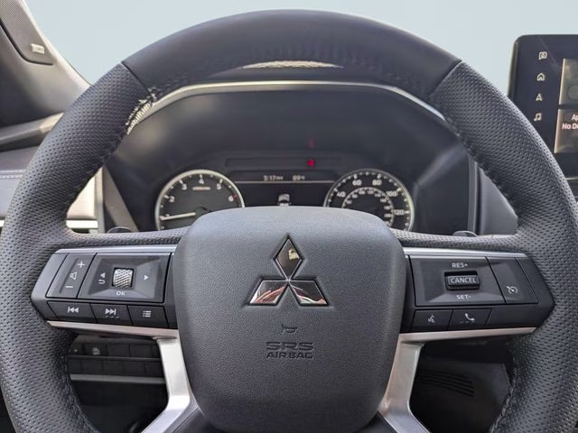 2026 Graphite Gray Mitsubishi Outlander LE FWD SUV
