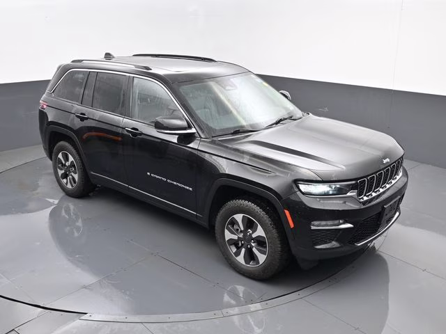 2022 Diamond Black Crystal Pearlcoat Jeep Grand Cherokee 4xe 4X4 SUV