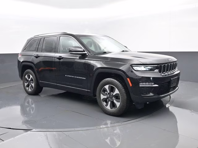 2022 Diamond Black Crystal Pearlcoat Jeep Grand Cherokee 4xe 4X4 SUV