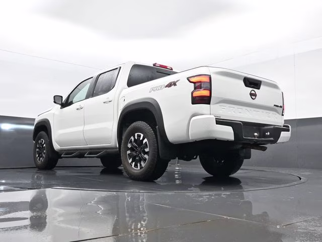 2024 Glacier White Nissan Frontier PRO-4X 4X4 Truck