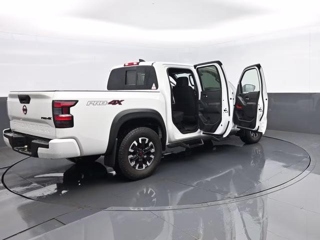2024 Glacier White Nissan Frontier PRO-4X 4X4 Truck