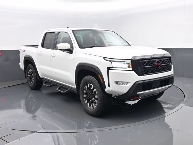 2024 Glacier White Nissan Frontier PRO-4X 4X4 Truck