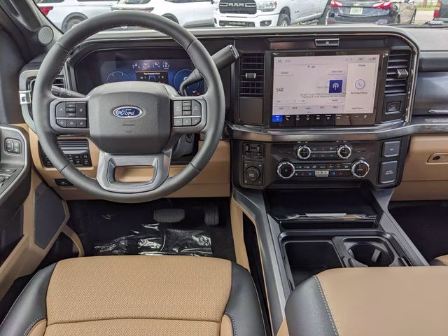 2026 Oxford White Ford Super Duty F-250 SRW Lariat 4X4 Truck