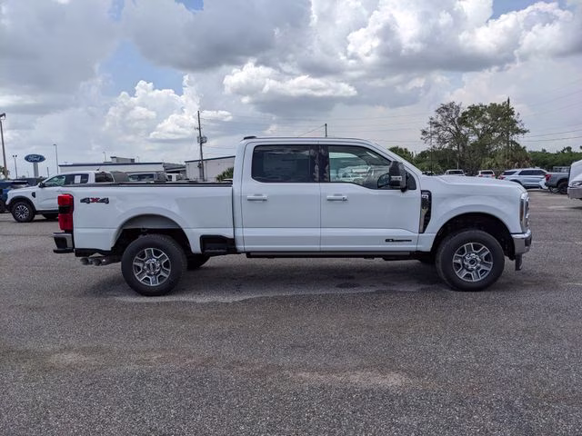 2026 Oxford White Ford Super Duty F-250 SRW Lariat 4X4 Truck