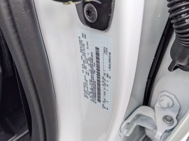 2026 Oxford White Ford Super Duty F-250 SRW Lariat 4X4 Truck