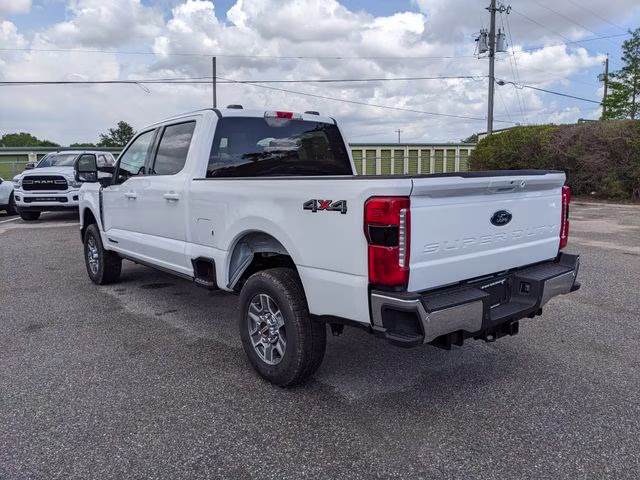 2026 Oxford White Ford Super Duty F-250 SRW Lariat 4X4 Truck