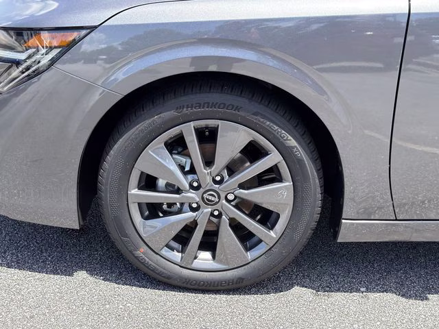 2026 Gun Metallic Nissan Sentra SL FWD Sedan