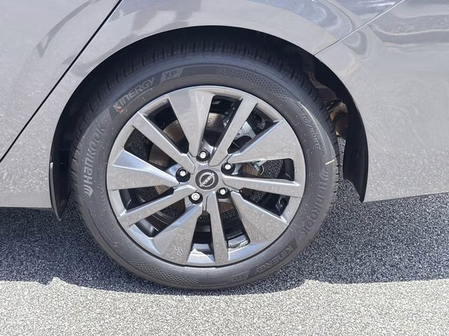 2026 Gun Metallic Nissan Sentra SL FWD Sedan