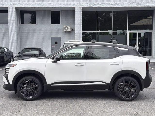 2026 Aspen White/Super Black Nissan Kicks SR AWD SUV