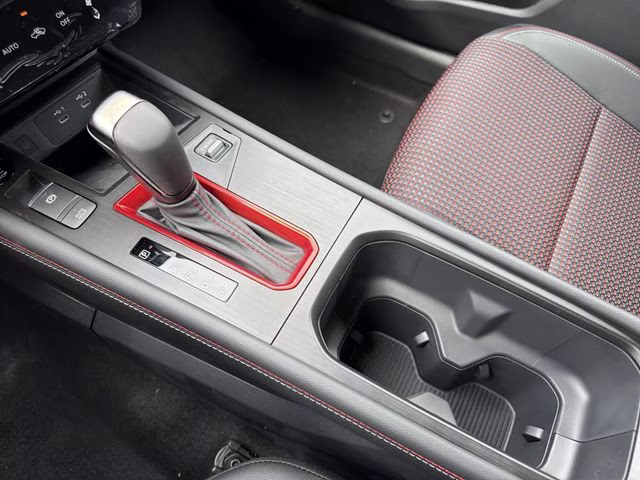 2026 Aspen White/Super Black Nissan Kicks SR AWD SUV