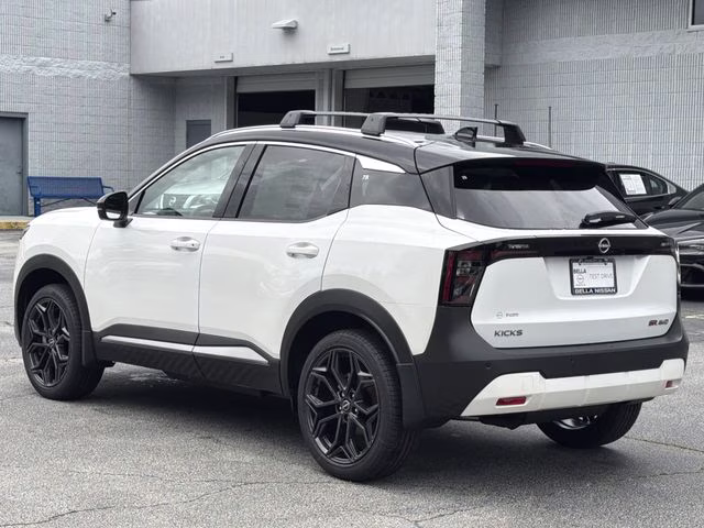 2026 Aspen White/Super Black Nissan Kicks SR AWD SUV