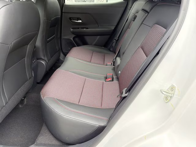 2026 Aspen White/Super Black Nissan Kicks SR AWD SUV