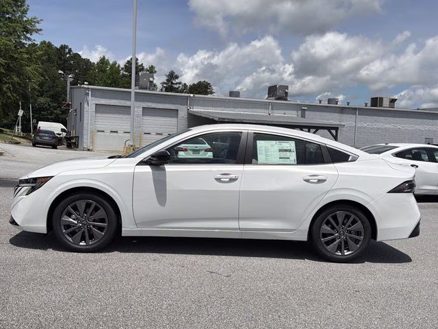 2026 Aspen White Tricoat Nissan Sentra SL FWD Sedan