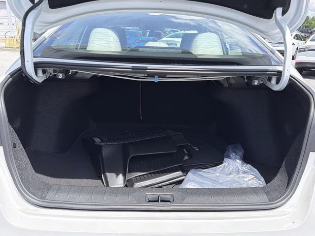 2026 Aspen White Tricoat Nissan Sentra SL FWD Sedan