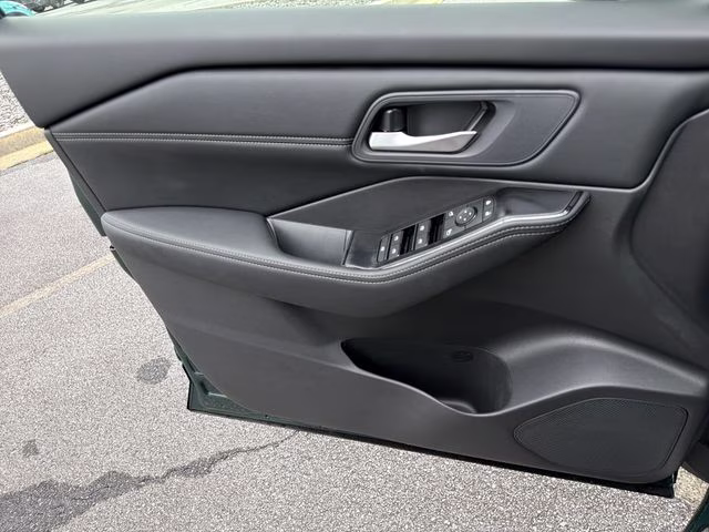 2026 Obsidian Green Nissan Rogue Dark Armor FWD SUV