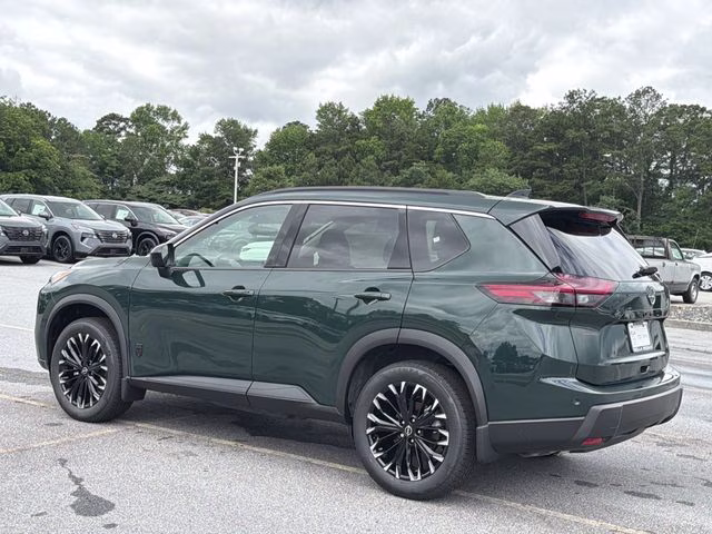 2026 Obsidian Green Nissan Rogue Dark Armor FWD SUV
