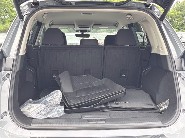 2026 Boulder Gray Pearl Nissan Rogue SV AWD SUV