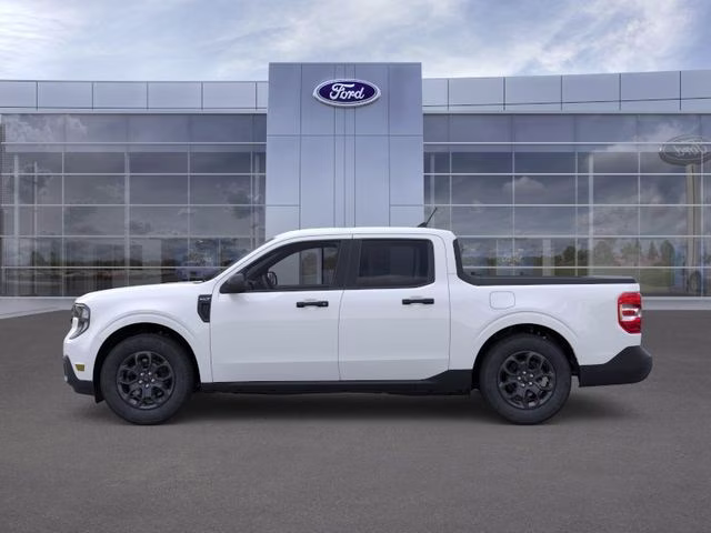 2026 Oxford White Ford Maverick XLT FWD Truck