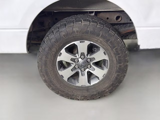 2006 White Ford F-150 FX4 4X4 Truck