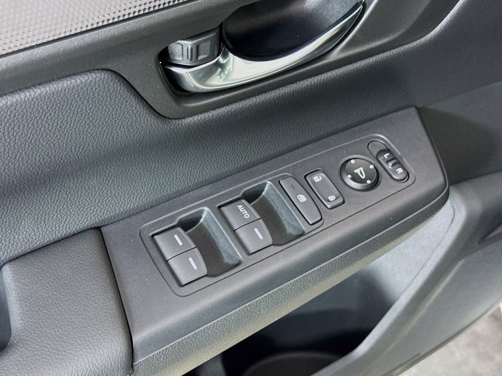 2026 Platinum White Pearl Honda CR-V LX AWD SUV
