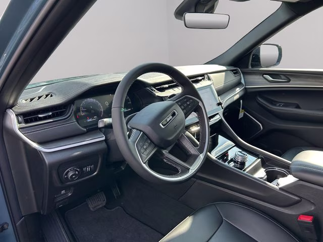 2026 Steel Blue Jeep Grand Cherokee Limited 4X4 SUV