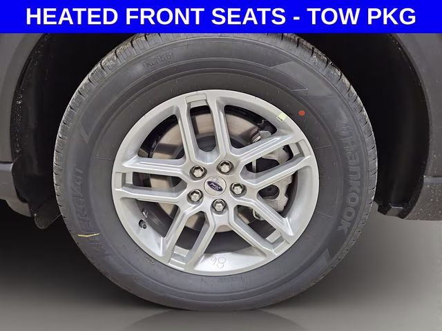 2026 Star White Metallic Tri-Coat Ford Explorer Active 4X4 SUV