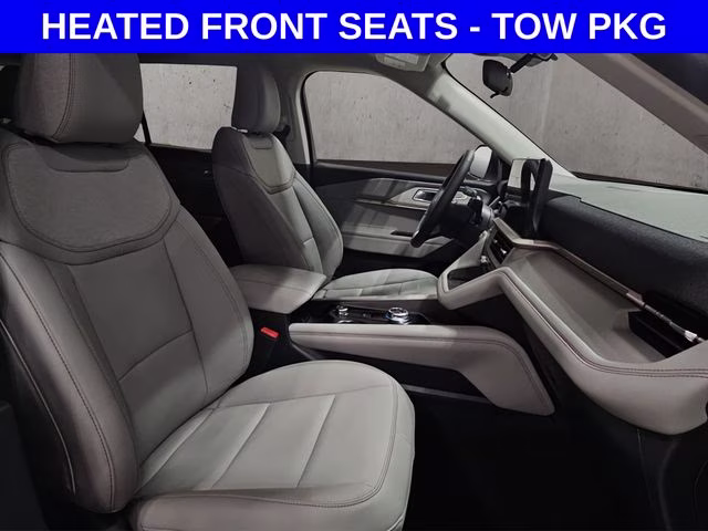 2026 Star White Metallic Tri-Coat Ford Explorer Active 4X4 SUV