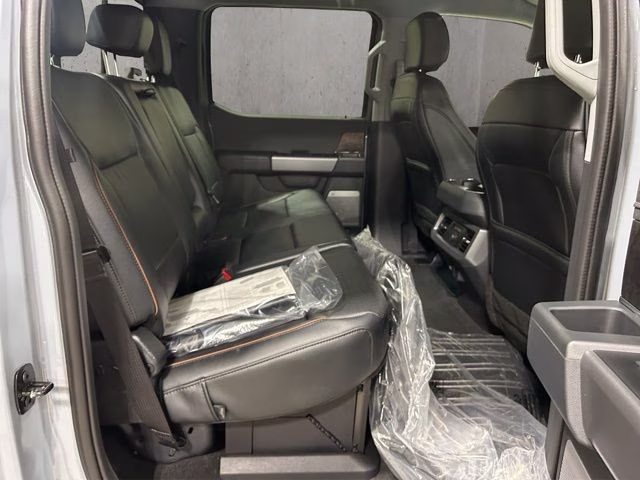 2026 Glacier Gray Metallic Tri-Coat Ford Super Duty F-250 SRW Lariat Black Appearance 4X4 Truck