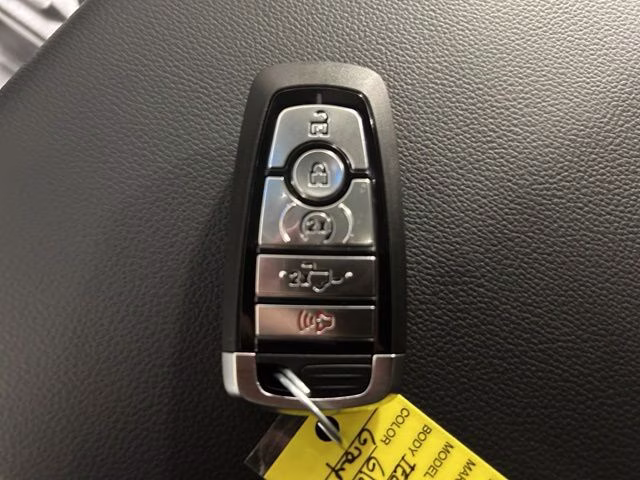 2026 Glacier Gray Metallic Tri-Coat Ford Super Duty F-250 SRW Lariat Black Appearance 4X4 Truck