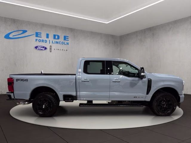 2026 Glacier Gray Metallic Tri-Coat Ford Super Duty F-250 SRW Lariat Black Appearance 4X4 Truck