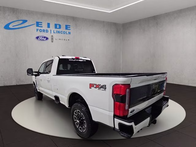 2026 Star White Metallic Tri-Coat Ford Super Duty F-350 SRW Platinum 4X4 Truck