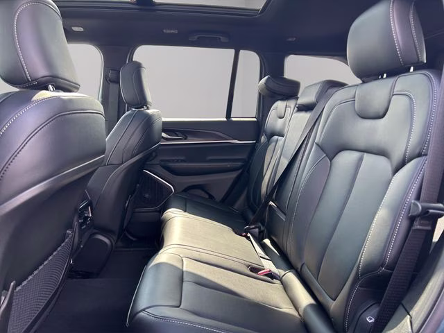 2026 Steel Blue Jeep Grand Cherokee Limited 4X4 SUV