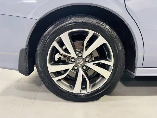 2024 Gray Honda Odyssey Touring FWD Van