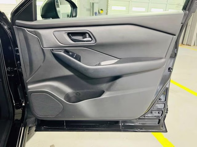 2024 Super Black Nissan Rogue S FWD SUV