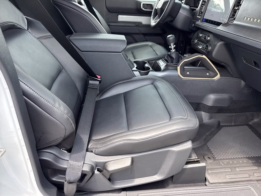 2026 Avalanche Ford Bronco Badlands 4X4 SUV