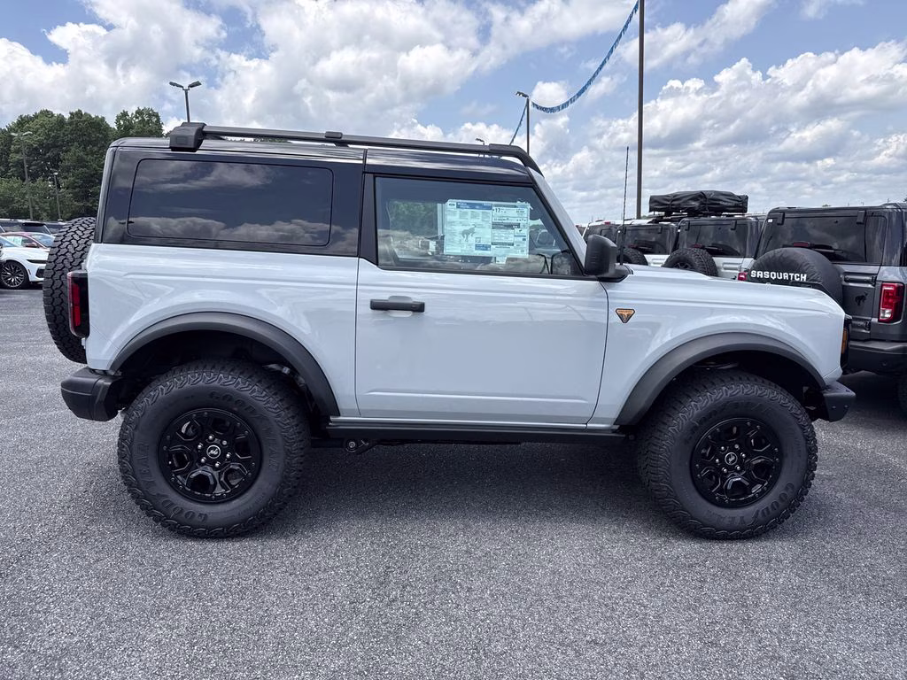 2026 Avalanche Ford Bronco Badlands 4X4 SUV