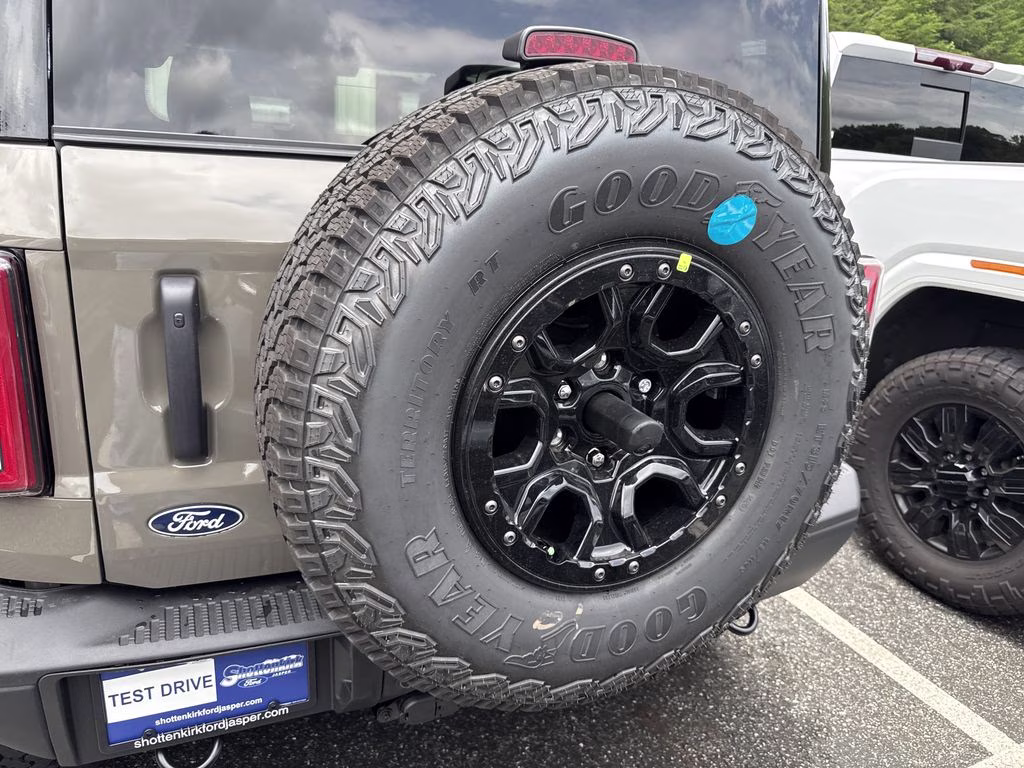 2026 Marsh Gray Ford Bronco Badlands 4X4 SUV