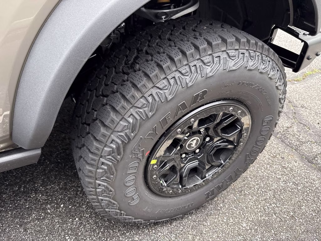 2026 Marsh Gray Ford Bronco Badlands 4X4 SUV